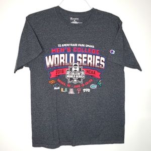 22) CHAMPION " NCAA 2016 Men's College World Series Omaha" Souvenir Tee Sz. M